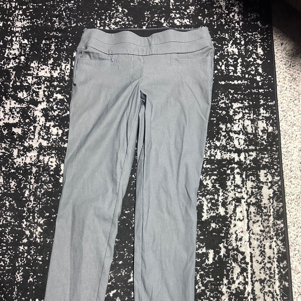 Grey Ankle Crop Pants